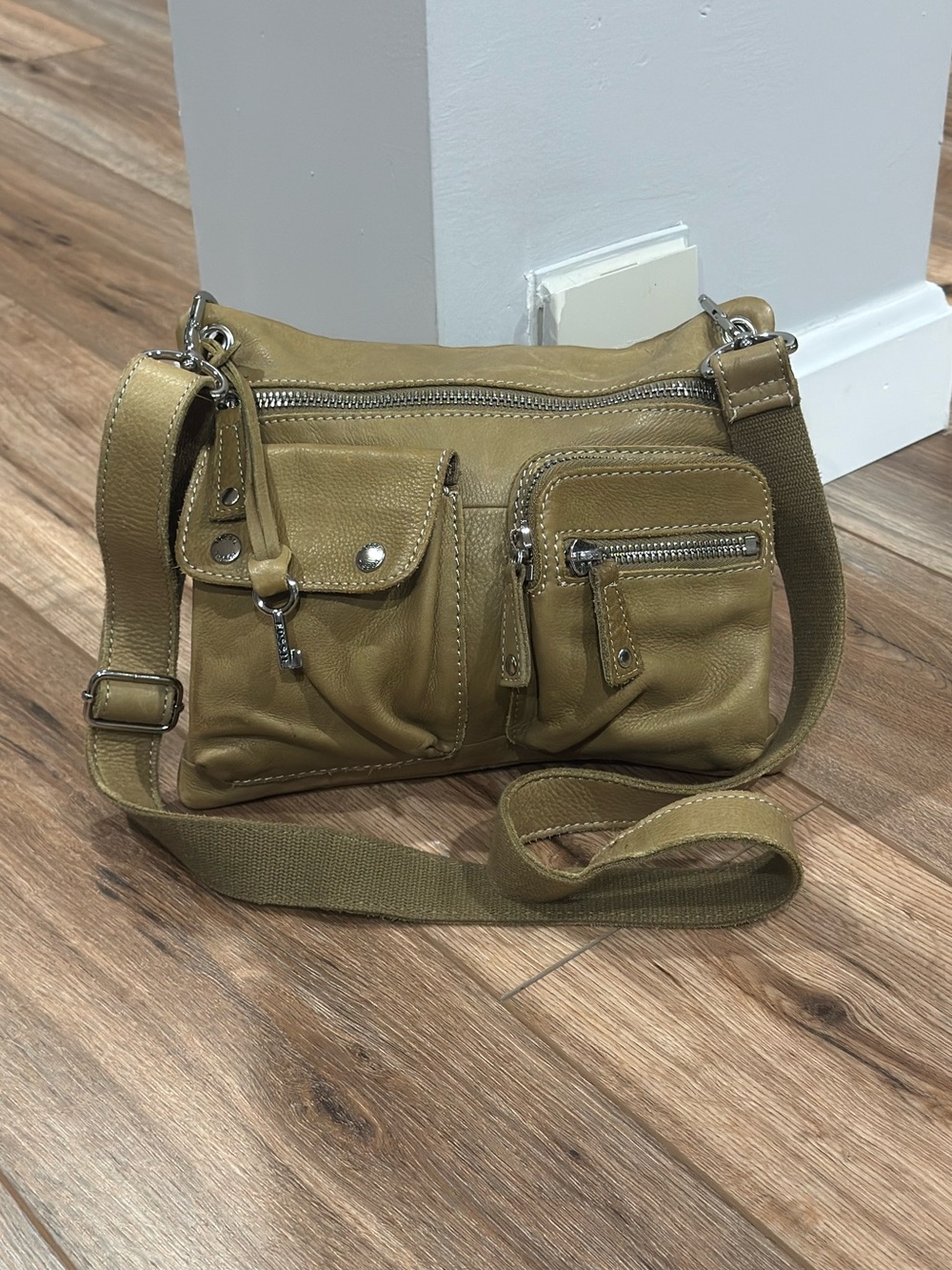 FOSSIL Vintage Y2k Artsy Khaki Green Genuine Leather Crossbody Messenger Bag